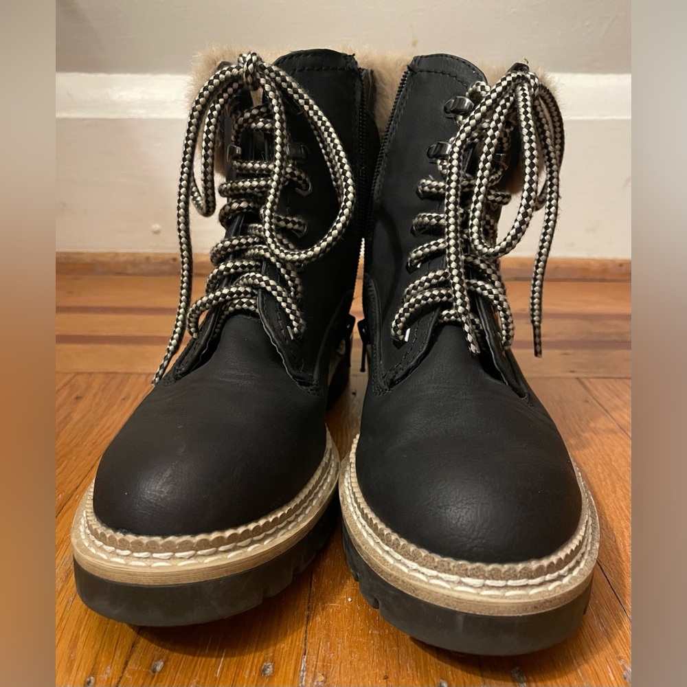 Steve Madden Black and Cream Combat Style Boots with Faux Fur